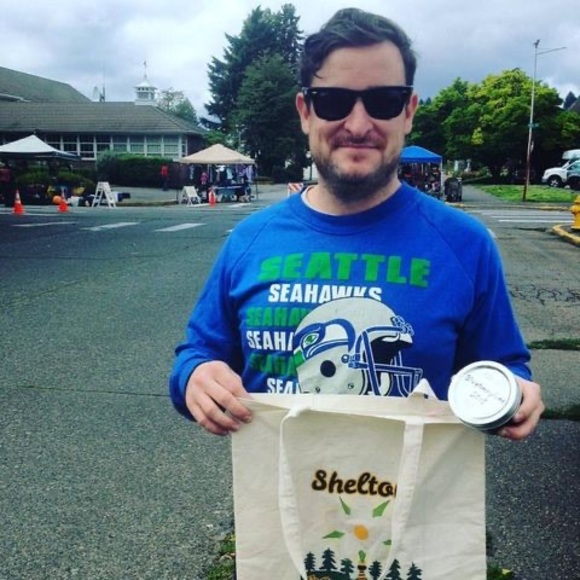 Meet your Posher, Cory - Picture 1 of 1